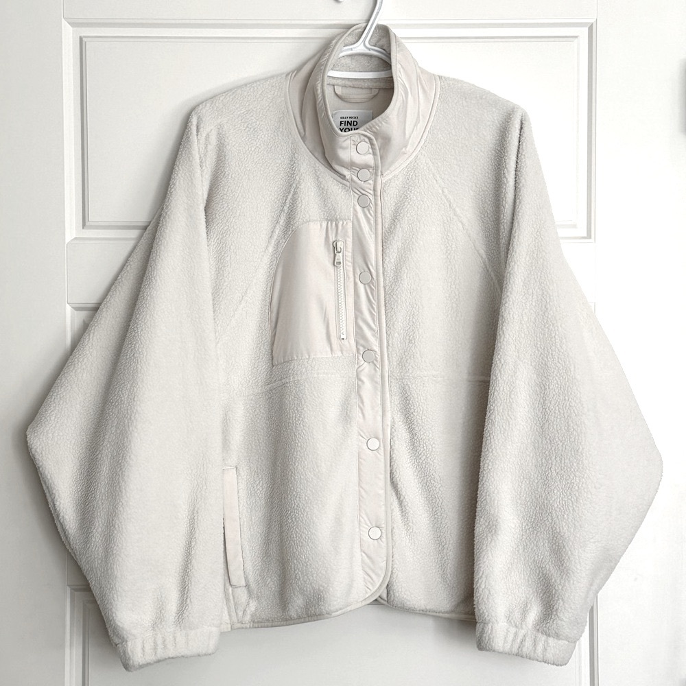 Off-White Snap-Up Fleece Jacket from Gilly Hicks by Hollister